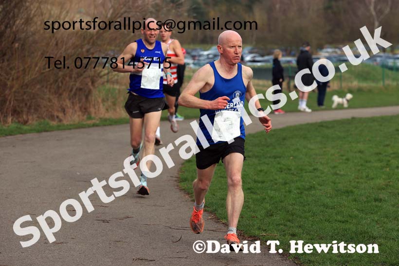Senior and Veteran Men in the 2024 NECAA Road Relays Champs., Hetton Lyons Country Park, Hetton le Hole, County Durham. Photo: David T. Hewitson/Sports for All Pics